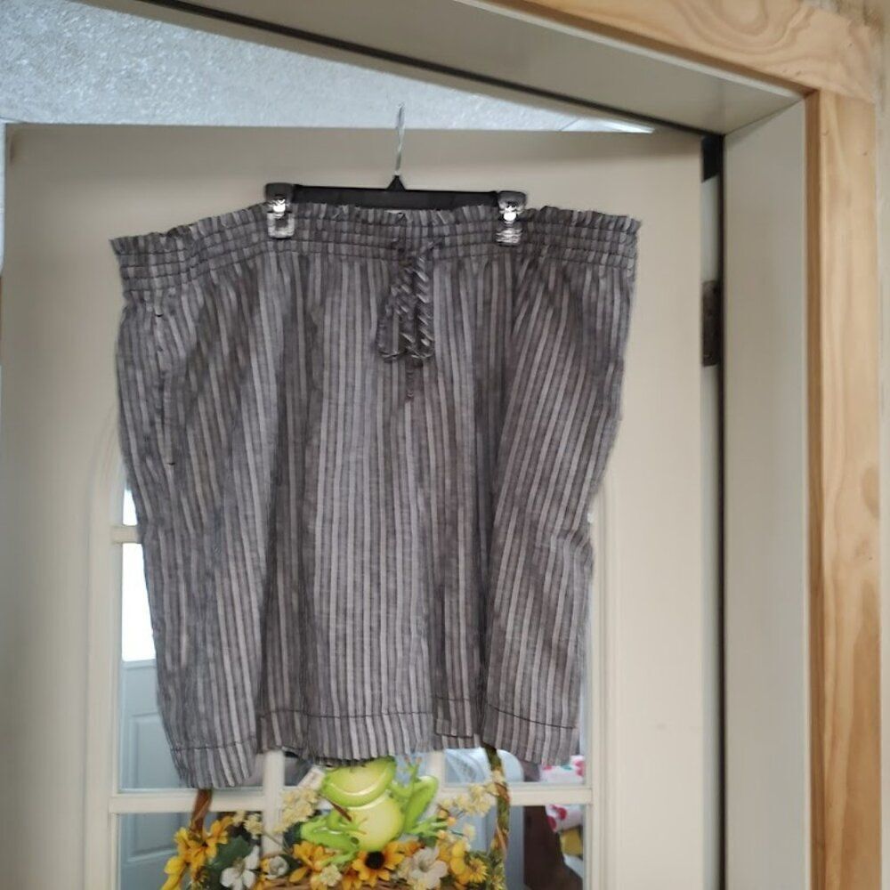 New Terra & Sky Gray White Striped High Waist Linen Shorts Women's 3X 24W/26W